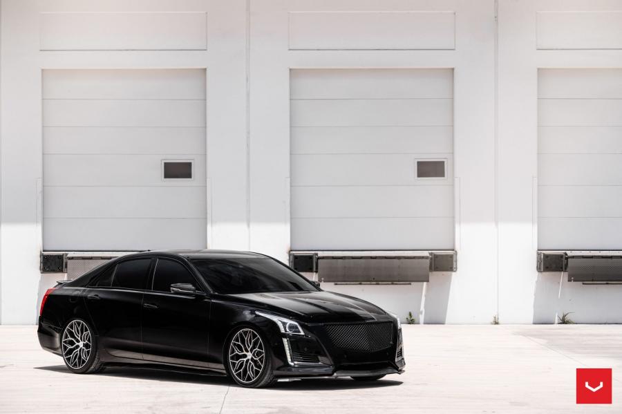  Cadillac CTS-V on Vossen Wheels (HF-2) 2018 года  (фото 2 из 13)